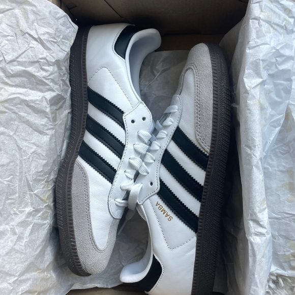Adidas Samba NWOT (Men’s 7.5/Women’s 9) - Picture 3 of 7